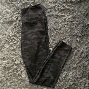 Camo leggings